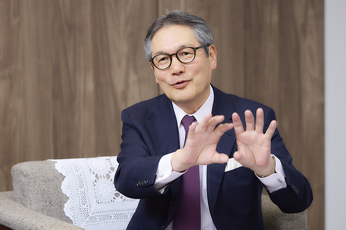 取締役 長南 収